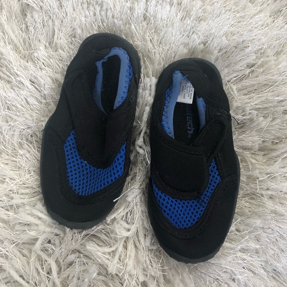 Water shoes toddler size 5
